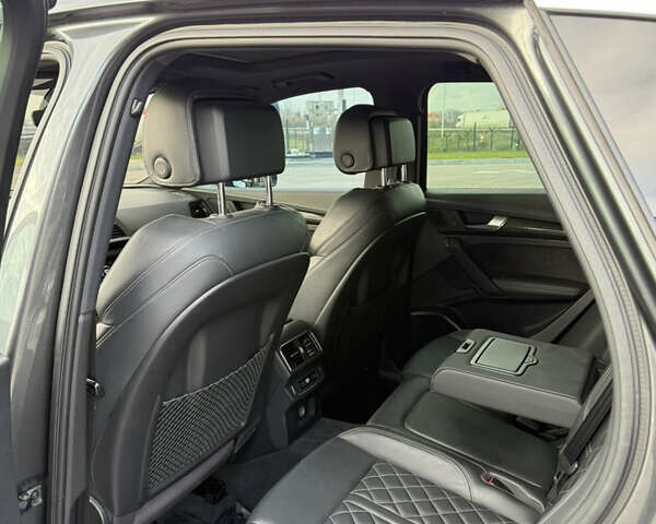 Сірий Ауді SQ5, об'ємом двигуна 3 л та пробігом 159 тис. км за 29999 $, фото 18 на Automoto.ua