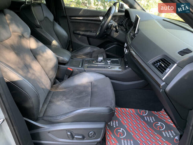 Серый Ауди SQ5, объемом двигателя 3 л и пробегом 69 тыс. км за 42999 $, фото 41 на Automoto.ua