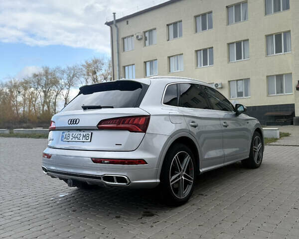 Ауди SQ5 2018 в Теплике на Automoto.ua Серый Ауди SQ5, объемом двигателя 3 л и пробегом 134 тыс. км за 27200 $, фото 34 на Automoto.ua