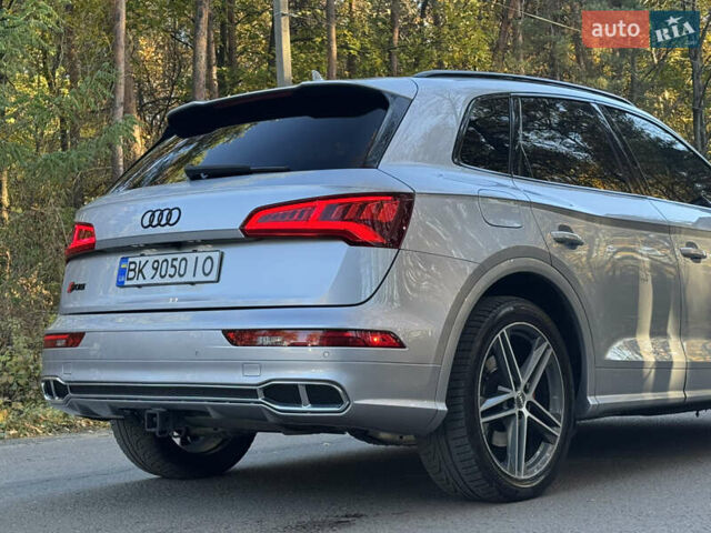 Серый Ауди SQ5, объемом двигателя 3 л и пробегом 42 тыс. км за 27100 $, фото 25 на Automoto.ua