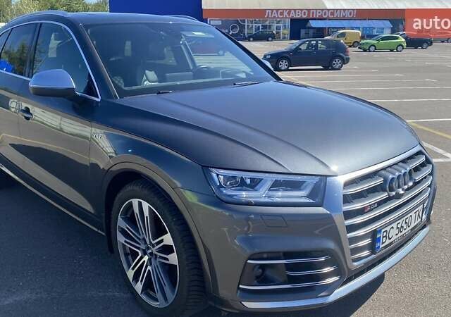 Серый Ауди SQ5, объемом двигателя 3 л и пробегом 138 тыс. км за 35500 $, фото 3 на Automoto.ua