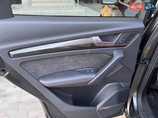 Серый Ауди SQ5, объемом двигателя 3 л и пробегом 66 тыс. км за 34990 $, фото 82 на Automoto.ua