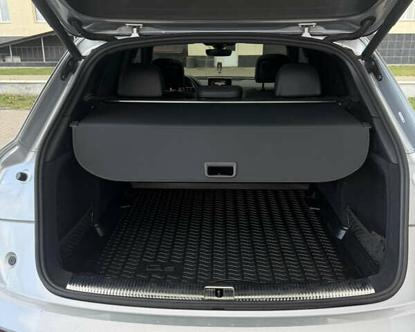 Ауди SQ5 2018 в Теплике на Automoto.ua Серый Ауди SQ5, объемом двигателя 3 л и пробегом 134 тыс. км за 27200 $, фото 19 на Automoto.ua