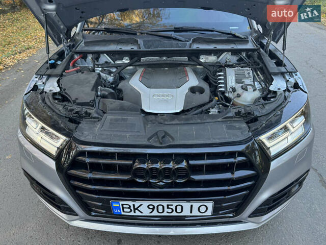 Серый Ауди SQ5, объемом двигателя 3 л и пробегом 42 тыс. км за 27100 $, фото 41 на Automoto.ua