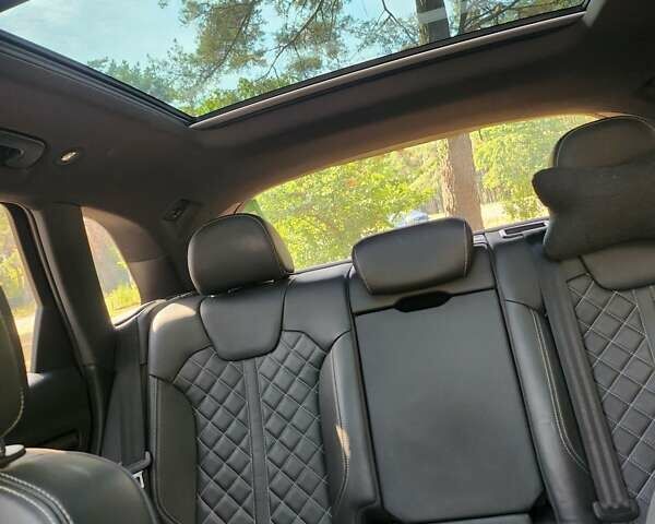 Серый Ауди SQ5, объемом двигателя 3 л и пробегом 88 тыс. км за 34300 $, фото 38 на Automoto.ua