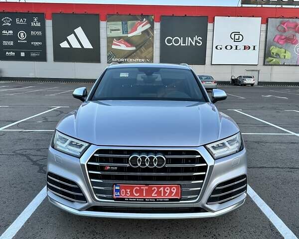 Сірий Ауді SQ5, об'ємом двигуна 3 л та пробігом 79 тис. км за 49499 $, фото 1 на Automoto.ua