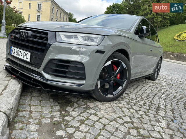 Серый Ауди SQ5, объемом двигателя 3 л и пробегом 76 тыс. км за 38000 $, фото 2 на Automoto.ua