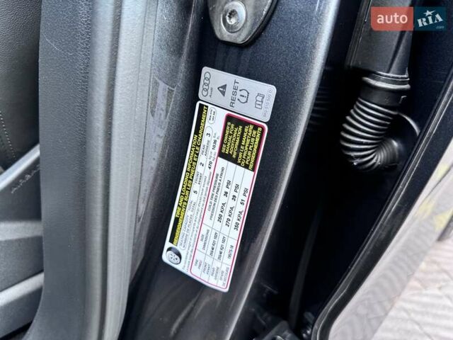 Серый Ауди SQ5, объемом двигателя 3 л и пробегом 59 тыс. км за 46450 $, фото 80 на Automoto.ua