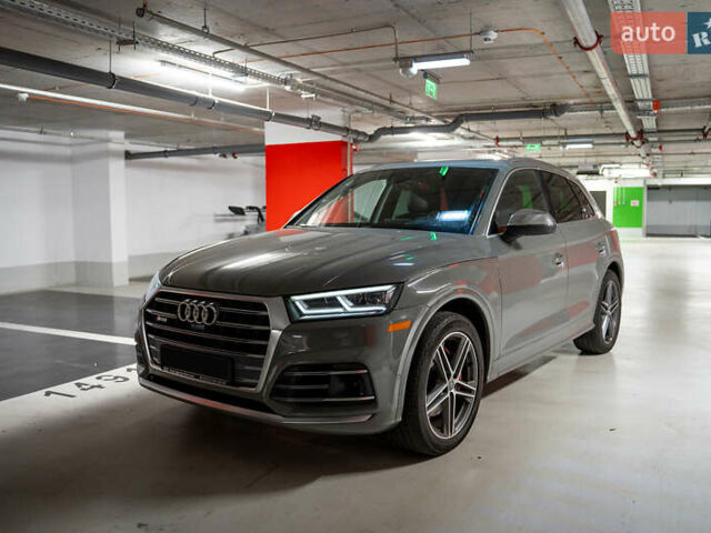 Сірий Ауді SQ5, об'ємом двигуна 3 л та пробігом 45 тис. км за 45980 $, фото 2 на Automoto.ua