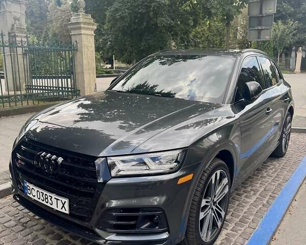 Серый Ауди SQ5, объемом двигателя 3 л и пробегом 50 тыс. км за 39900 $, фото 2 на Automoto.ua
