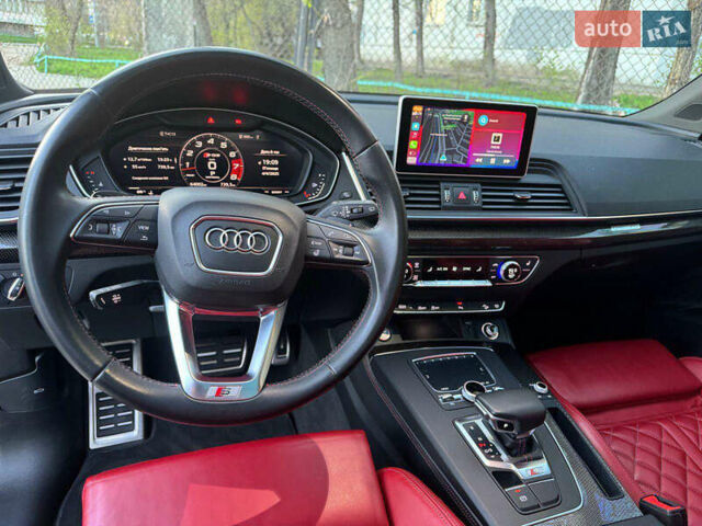 Сірий Ауді SQ5, об'ємом двигуна 3 л та пробігом 68 тис. км за 32800 $, фото 30 на Automoto.ua