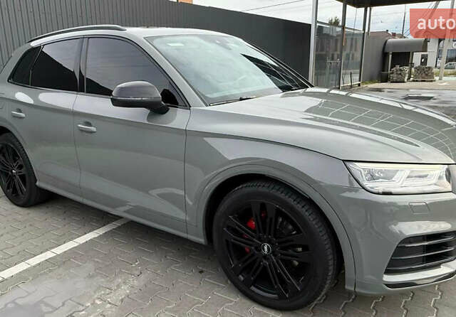Сірий Ауді SQ5, об'ємом двигуна 3 л та пробігом 68 тис. км за 32800 $, фото 5 на Automoto.ua