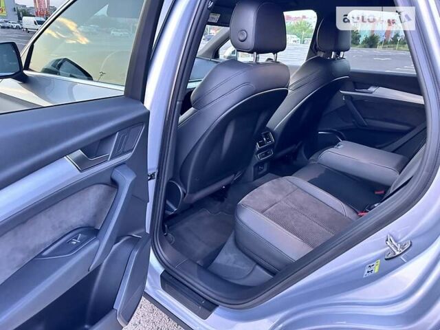 Сірий Ауді SQ5, об'ємом двигуна 3 л та пробігом 79 тис. км за 49499 $, фото 21 на Automoto.ua