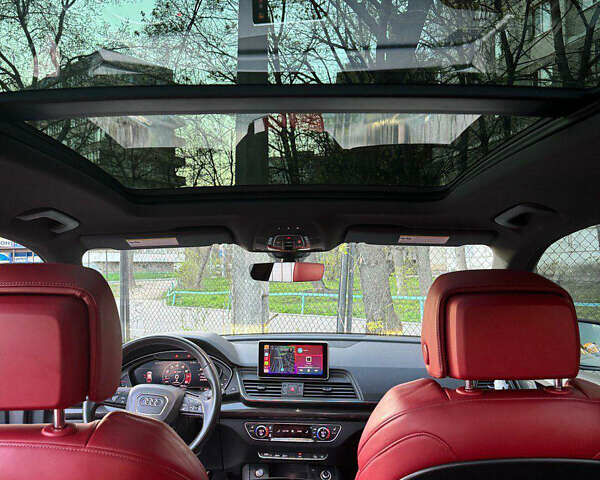 Сірий Ауді SQ5, об'ємом двигуна 3 л та пробігом 68 тис. км за 32800 $, фото 32 на Automoto.ua