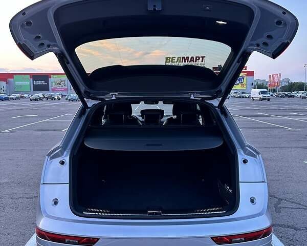 Сірий Ауді SQ5, об'ємом двигуна 3 л та пробігом 79 тис. км за 49499 $, фото 15 на Automoto.ua