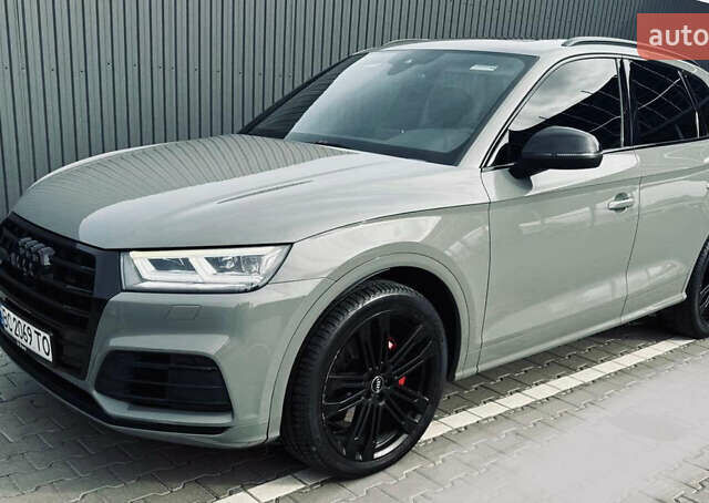 Сірий Ауді SQ5, об'ємом двигуна 3 л та пробігом 68 тис. км за 32800 $, фото 17 на Automoto.ua