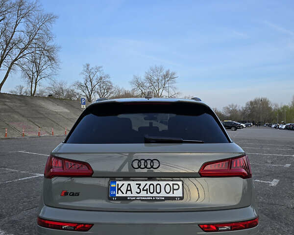 Серый Ауди SQ5, объемом двигателя 3 л и пробегом 110 тыс. км за 40500 $, фото 5 на Automoto.ua