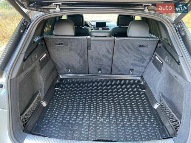 Сірий Ауді SQ5, об'ємом двигуна 3 л та пробігом 69 тис. км за 43000 $, фото 42 на Automoto.ua