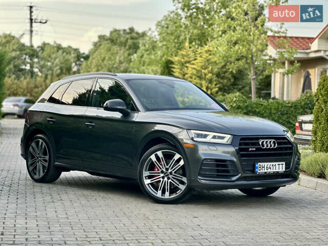 Серый Ауди SQ5, объемом двигателя 3 л и пробегом 106 тыс. км за 39999 $, фото 6 на Automoto.ua