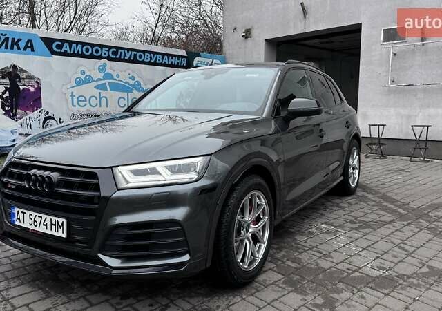 Серый Ауди SQ5, объемом двигателя 3 л и пробегом 59 тыс. км за 46450 $, фото 3 на Automoto.ua