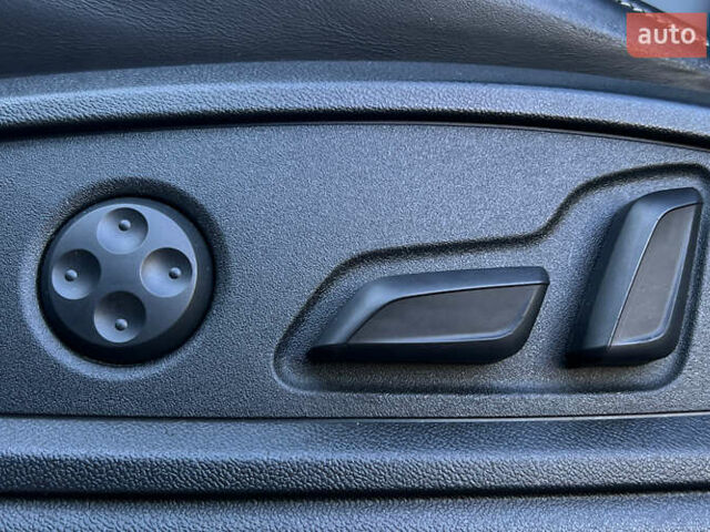 Сірий Ауді SQ5, об'ємом двигуна 3 л та пробігом 72 тис. км за 43700 $, фото 19 на Automoto.ua