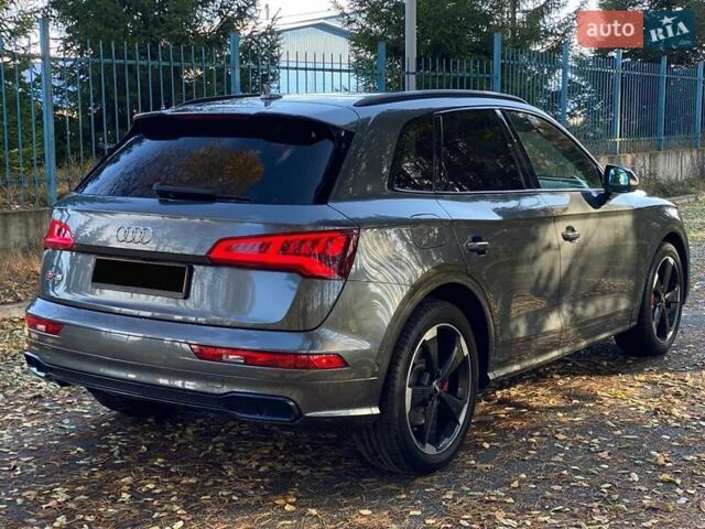 Сірий Ауді SQ5, об'ємом двигуна 3 л та пробігом 69 тис. км за 43000 $, фото 4 на Automoto.ua