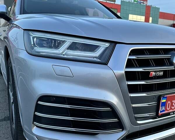 Сірий Ауді SQ5, об'ємом двигуна 3 л та пробігом 79 тис. км за 49499 $, фото 30 на Automoto.ua