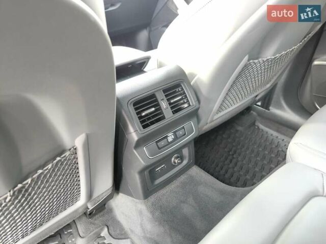 Серый Ауди SQ5, объемом двигателя 3 л и пробегом 98 тыс. км за 35000 $, фото 16 на Automoto.ua