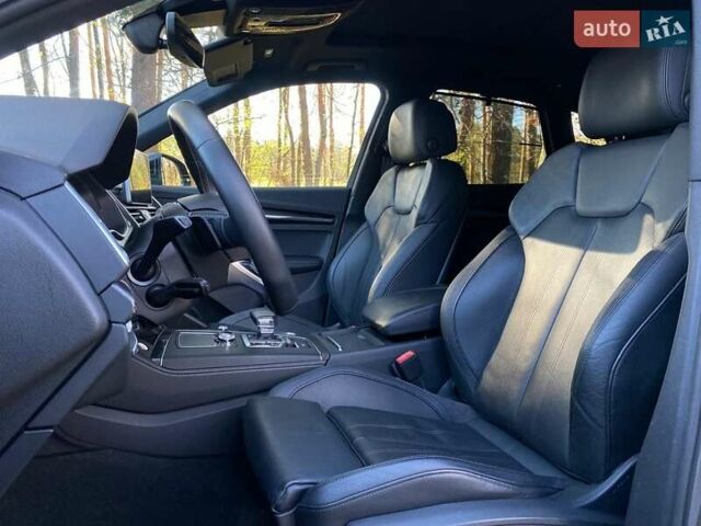 Сірий Ауді SQ5, об'ємом двигуна 3 л та пробігом 69 тис. км за 43000 $, фото 14 на Automoto.ua