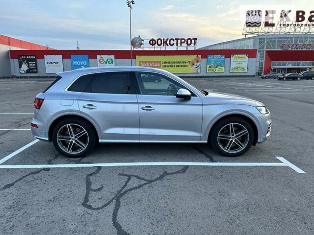 Сірий Ауді SQ5, об'ємом двигуна 3 л та пробігом 79 тис. км за 49499 $, фото 3 на Automoto.ua