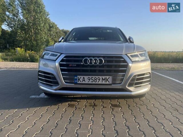 Серый Ауди SQ5, объемом двигателя 3 л и пробегом 108 тыс. км за 37000 $, фото 4 на Automoto.ua