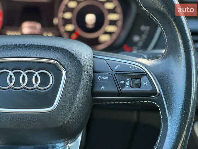 Сірий Ауді SQ5, об'ємом двигуна 3 л та пробігом 72 тис. км за 43700 $, фото 11 на Automoto.ua