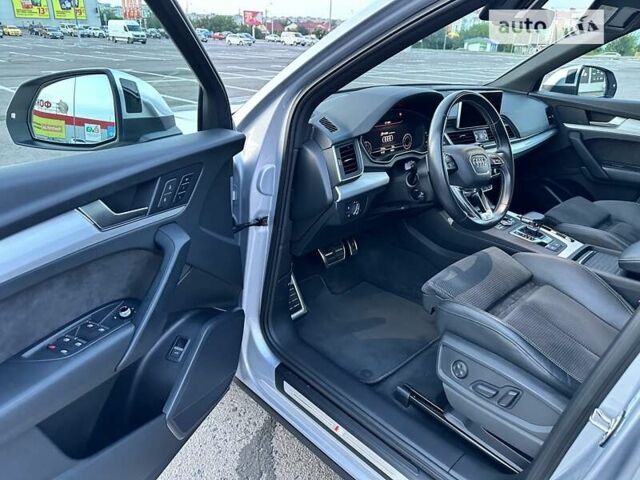 Сірий Ауді SQ5, об'ємом двигуна 3 л та пробігом 79 тис. км за 49499 $, фото 18 на Automoto.ua