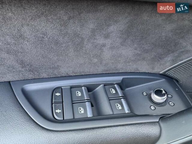 Серый Ауди SQ5, объемом двигателя 3 л и пробегом 59 тыс. км за 46450 $, фото 79 на Automoto.ua