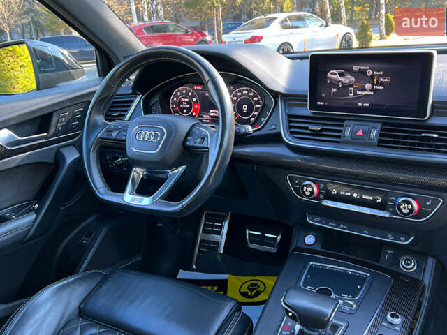 Сірий Ауді SQ5, об'ємом двигуна 3 л та пробігом 72 тис. км за 43700 $, фото 25 на Automoto.ua