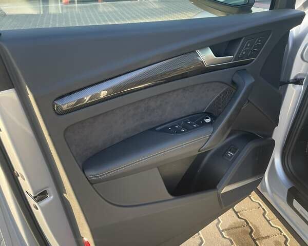 Серый Ауди SQ5, объемом двигателя 3 л и пробегом 108 тыс. км за 37000 $, фото 12 на Automoto.ua