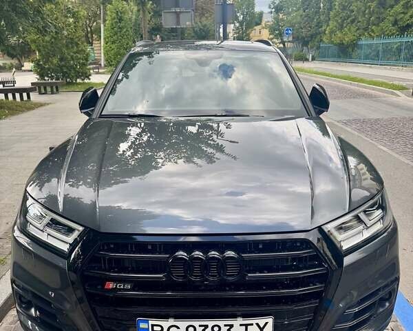 Серый Ауди SQ5, объемом двигателя 3 л и пробегом 50 тыс. км за 39900 $, фото 3 на Automoto.ua