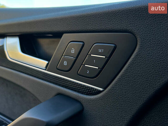 Сірий Ауді SQ5, об'ємом двигуна 3 л та пробігом 72 тис. км за 43700 $, фото 20 на Automoto.ua