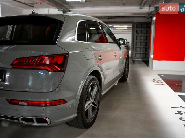 Сірий Ауді SQ5, об'ємом двигуна 3 л та пробігом 45 тис. км за 45980 $, фото 8 на Automoto.ua