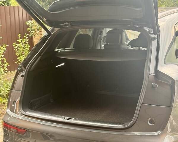 Серый Ауди SQ5, объемом двигателя 3 л и пробегом 50 тыс. км за 39900 $, фото 16 на Automoto.ua