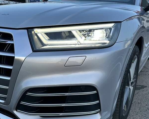 Сірий Ауді SQ5, об'ємом двигуна 3 л та пробігом 79 тис. км за 49499 $, фото 29 на Automoto.ua