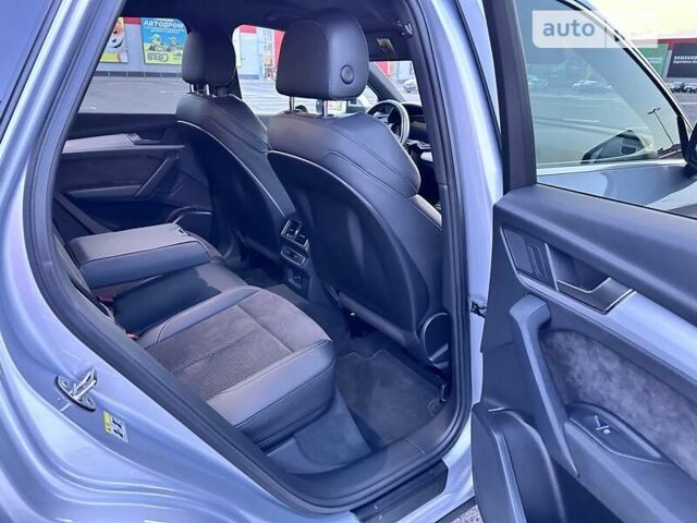 Сірий Ауді SQ5, об'ємом двигуна 3 л та пробігом 79 тис. км за 49499 $, фото 23 на Automoto.ua