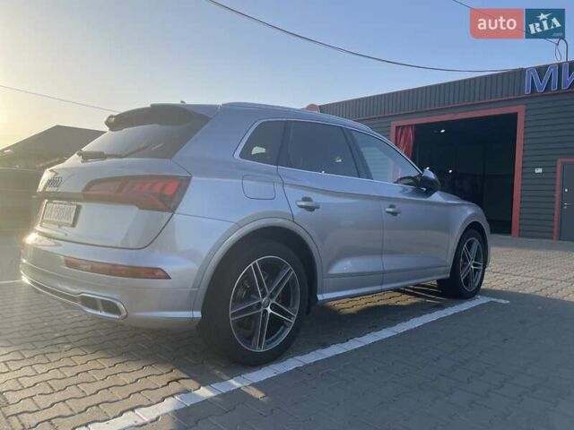 Серый Ауди SQ5, объемом двигателя 3 л и пробегом 108 тыс. км за 37000 $, фото 1 на Automoto.ua