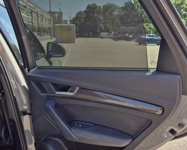 Сірий Ауді SQ5, об'ємом двигуна 3 л та пробігом 73 тис. км за 46000 $, фото 31 на Automoto.ua