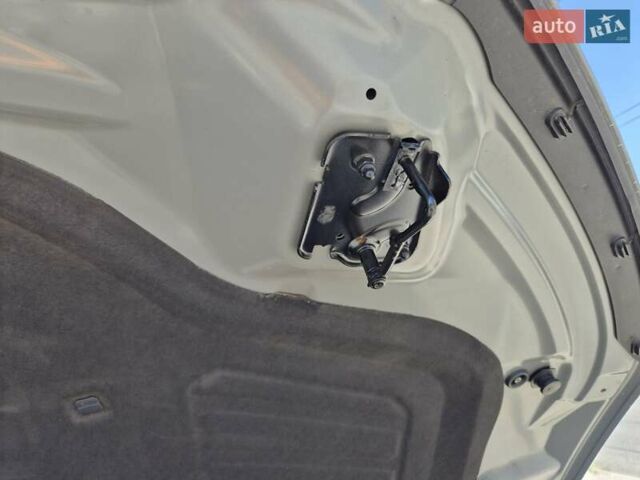 Сірий Ауді SQ5, об'ємом двигуна 3 л та пробігом 73 тис. км за 46000 $, фото 40 на Automoto.ua