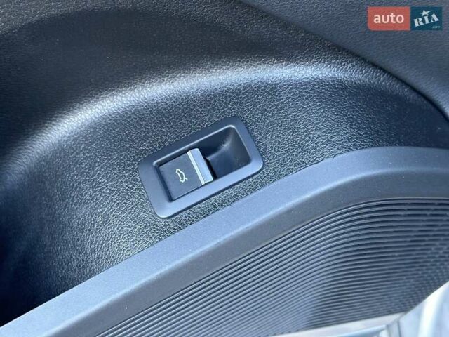 Серый Ауди SQ5, объемом двигателя 3 л и пробегом 18 тыс. км за 35900 $, фото 40 на Automoto.ua