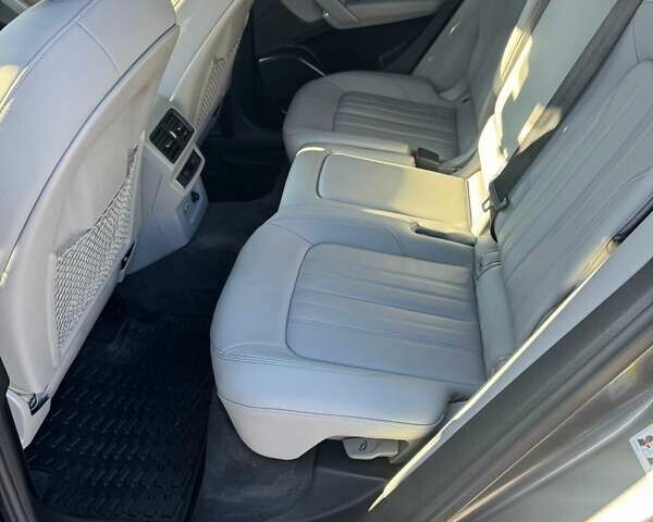 Серый Ауди SQ5, объемом двигателя 2 л и пробегом 63 тыс. км за 40500 $, фото 19 на Automoto.ua