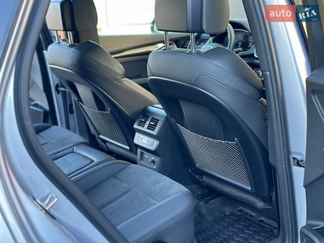 Серый Ауди SQ5, объемом двигателя 3 л и пробегом 18 тыс. км за 36500 $, фото 51 на Automoto.ua