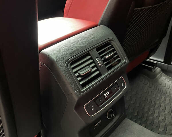 Сірий Ауді SQ5, об'ємом двигуна 3 л та пробігом 21 тис. км за 39900 $, фото 34 на Automoto.ua