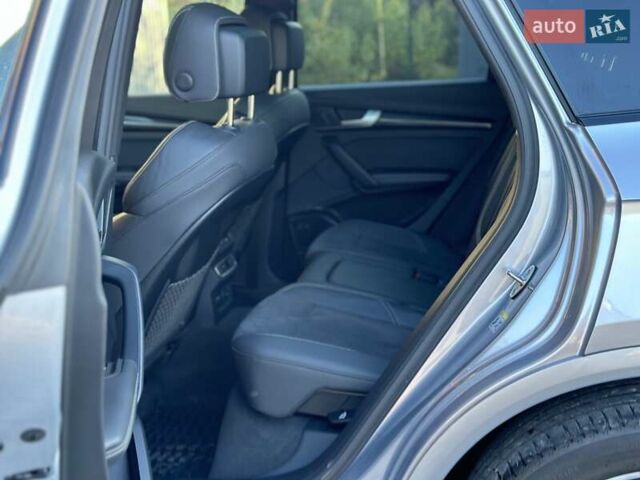 Серый Ауди SQ5, объемом двигателя 3 л и пробегом 18 тыс. км за 35900 $, фото 85 на Automoto.ua